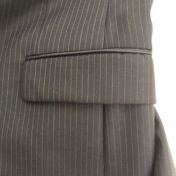 Navy Pinstripe 90% off New with Tags Tommy Hilfiger 2-Button - Picture 5 of 8
